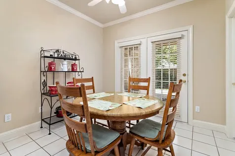 21 Sandelwood Trl Trail Beaumont TX 77706