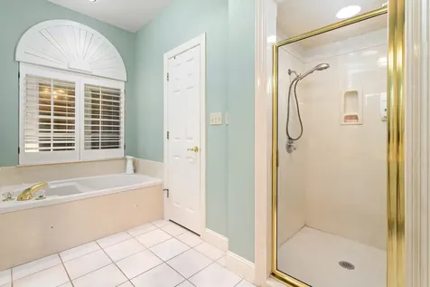 21 Sandelwood Trl Trail Beaumont TX 77706