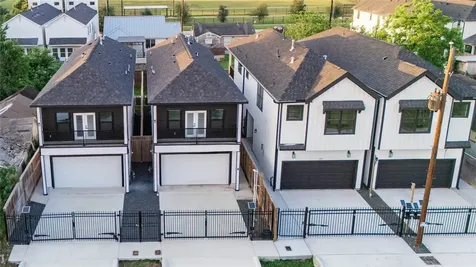 119 E 38th Street Houston TX 77018