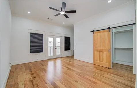 119 E 38th Street Houston TX 77018
