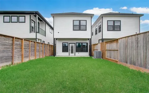 119 E 38th Street Houston TX 77018