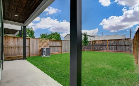 119 E 38th Street Houston TX 77018