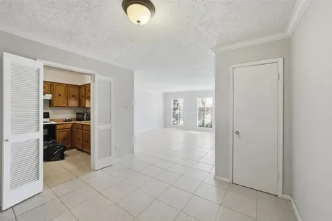 461 N Post Oak Lane 461 Houston TX 77024