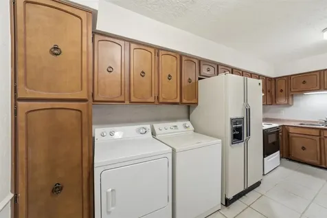 461 N Post Oak Lane 461 Houston TX 77024