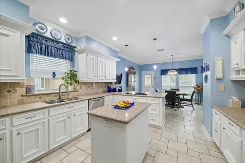 2102 Grand Mesa Drive Kingwood TX 77345