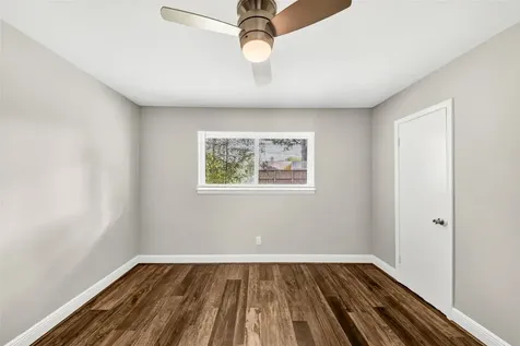 5519 Ariel Street Houston TX 77096