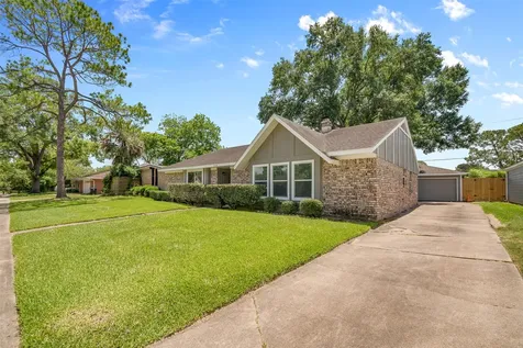 5519 Ariel Street Houston TX 77096