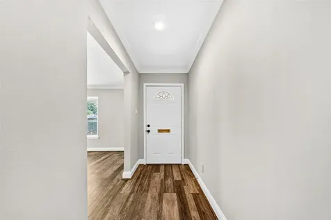 5519 Ariel Street Houston TX 77096