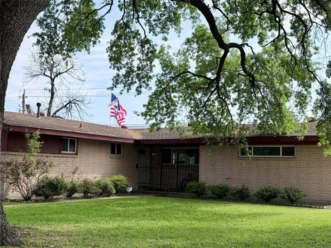 9202 Sunnywood Drive Houston TX 77088