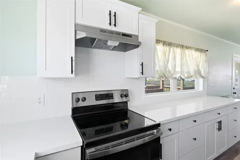 4020 4th Street Galveston TX 77554