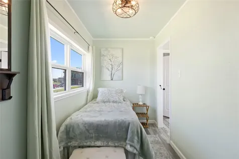 4020 4th Street Galveston TX 77554