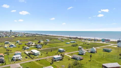 4020 4th Street Galveston TX 77554