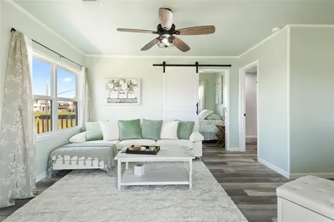 4020 4th Street Galveston TX 77554