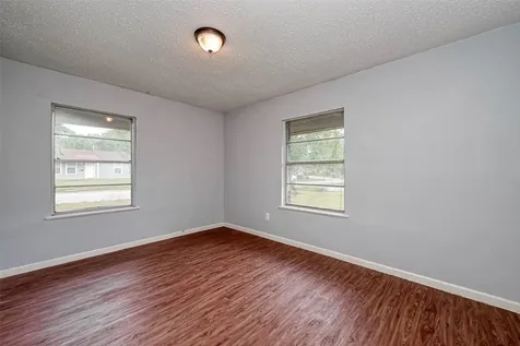 5431 Willow Glen Drive Houston TX 77033