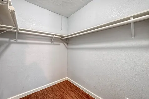 5431 Willow Glen Drive Houston TX 77033