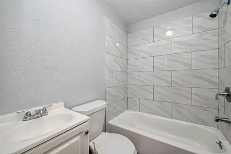 5431 Willow Glen Drive Houston TX 77033