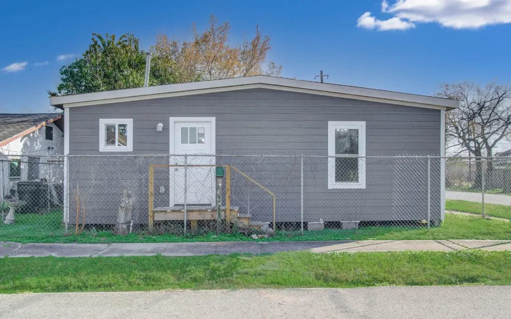3802 Ranch Street Houston TX 77026