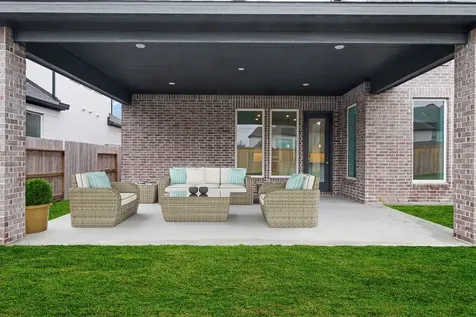 1657 Birch Lake Bend Friendswood TX 77546