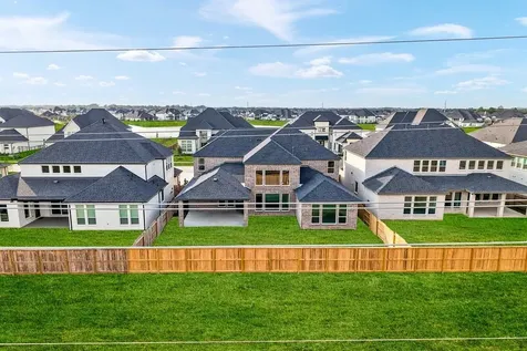 1657 Birch Lake Bend Friendswood TX 77546