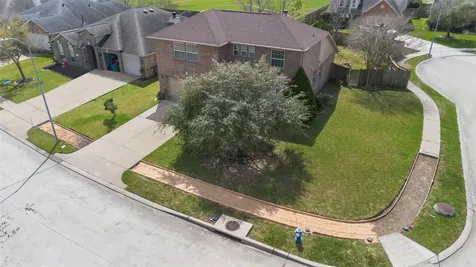2990 Creek Falls Court Pearland TX 77581