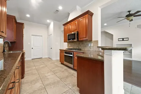 1743 Hill Top Lane Kingwood TX 77339
