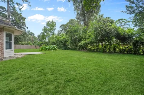 1743 Hill Top Lane Kingwood TX 77339