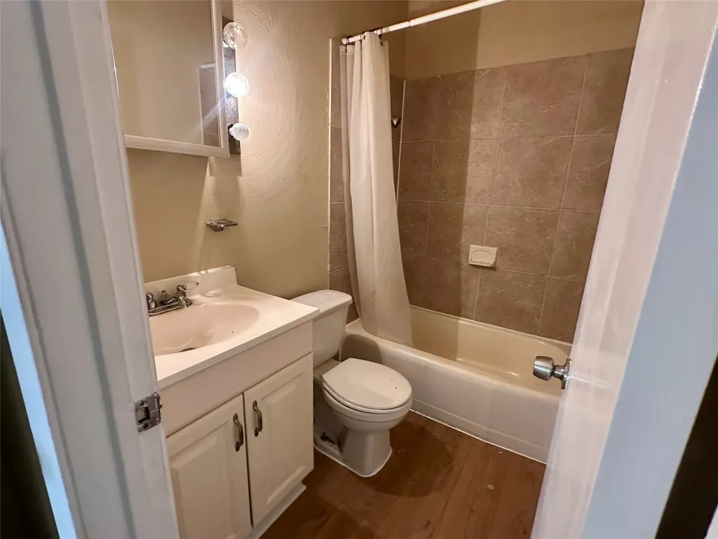 803 W 28th Street 106 Austin TX 78705