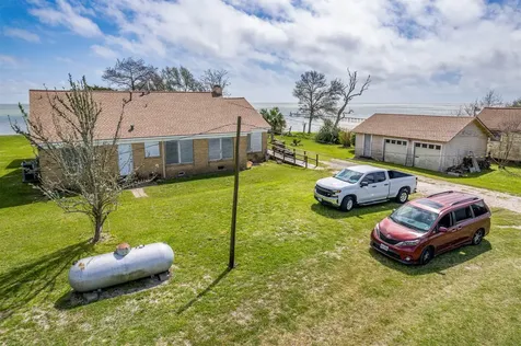 11910 Cedar Gully Road Beach City TX 77523