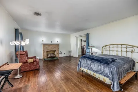 11910 Cedar Gully Road Beach City TX 77523