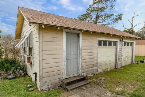 11910 Cedar Gully Road Beach City TX 77523