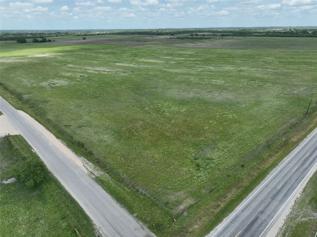Trail 3 Fm 882 Road Kenedy TX 78119