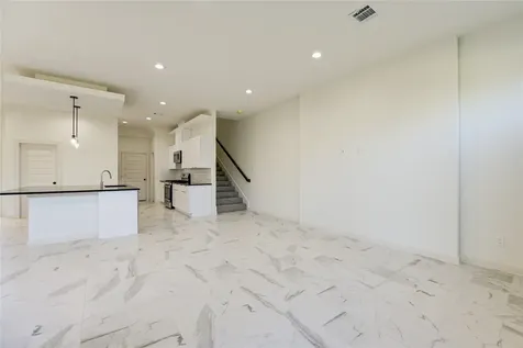 2922 El Fenice Lane Houston TX 77057