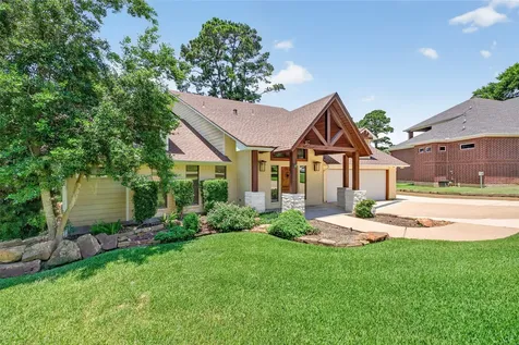 495 Wildwood Drive Onalaska TX 77360