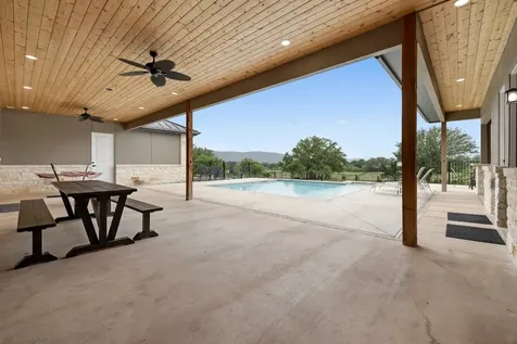 1463 Mountain Valley Drive Concan TX 78838