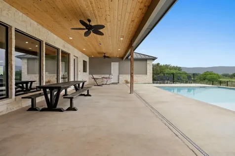 1463 Mountain Valley Drive Concan TX 78838