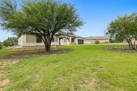 1463 Mountain Valley Drive Concan TX 78838