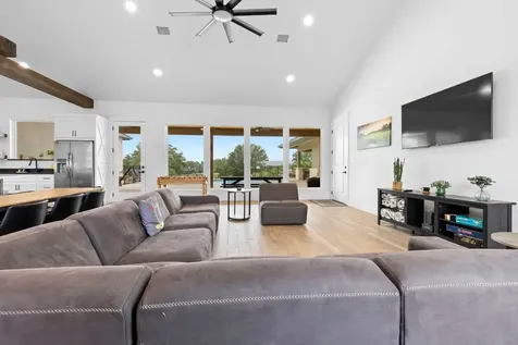 1463 Mountain Valley Drive Concan TX 78838