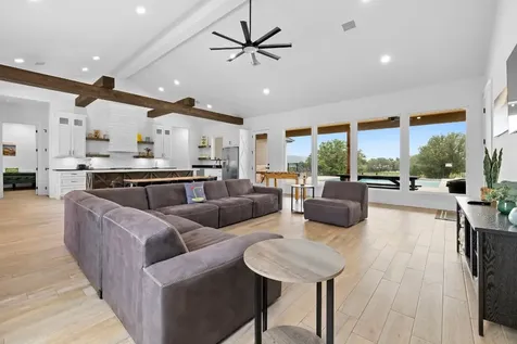 1463 Mountain Valley Drive Concan TX 78838