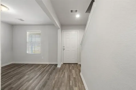 412 Del Monte Drive Huntsville TX 77320