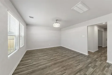 412 Del Monte Drive Huntsville TX 77320
