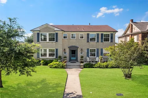 36 Cedar Lawn Circle Galveston TX 77551