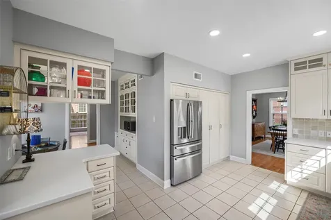 36 Cedar Lawn Circle Galveston TX 77551