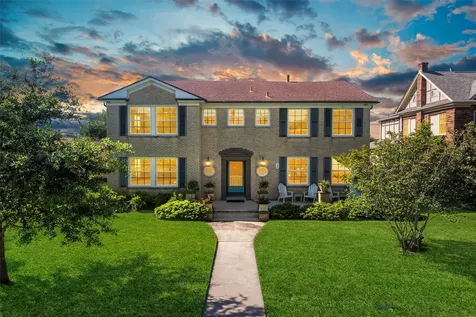 36 Cedar Lawn Circle Galveston TX 77551