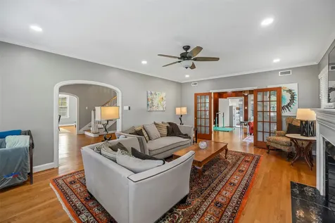 36 Cedar Lawn Circle Galveston TX 77551