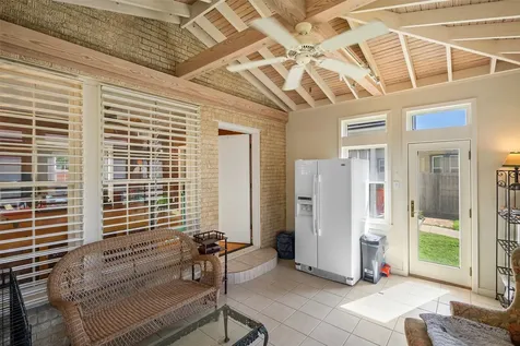 36 Cedar Lawn Circle Galveston TX 77551