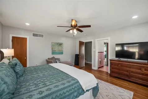 36 Cedar Lawn Circle Galveston TX 77551