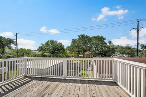 36 Cedar Lawn Circle Galveston TX 77551
