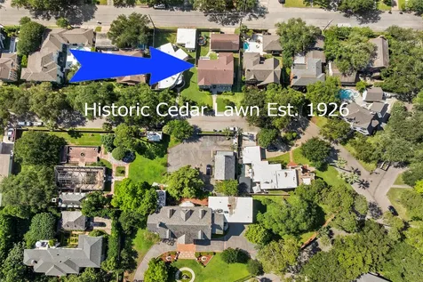 36 Cedar Lawn Circle Galveston TX 77551