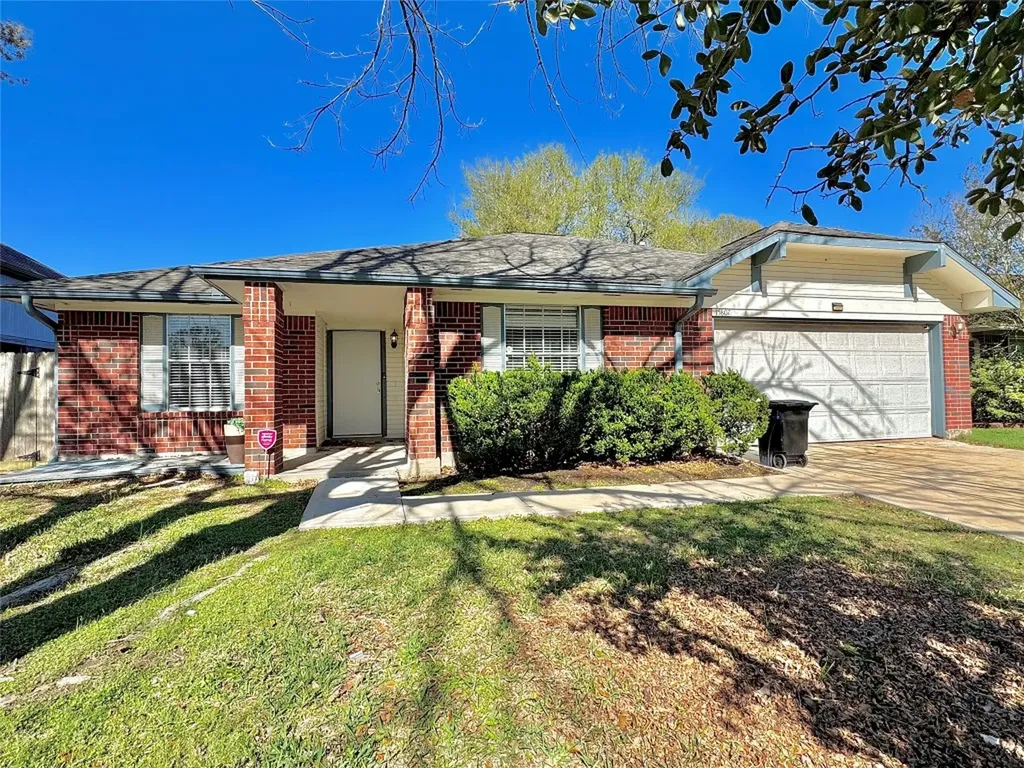 15807 Pilgrim Hall Drive Friendswood TX 77546