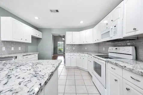 69 Briar Oak Court Alvin TX 77511